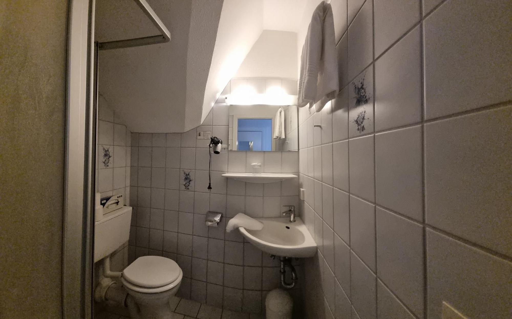 Hotel-Cafe-Lindow Wenningstedt-Braderup Esterno foto